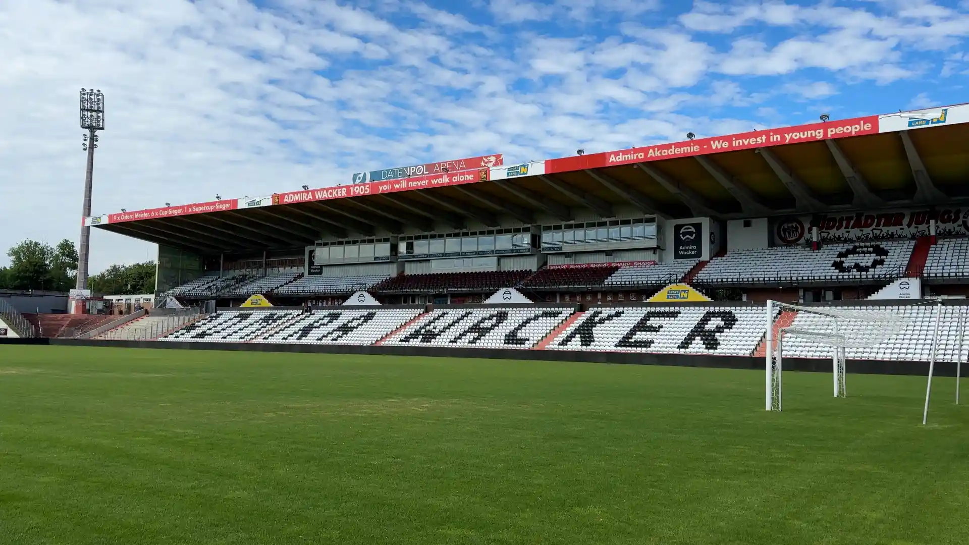 Großaufnahme Stadion Admira Wacker